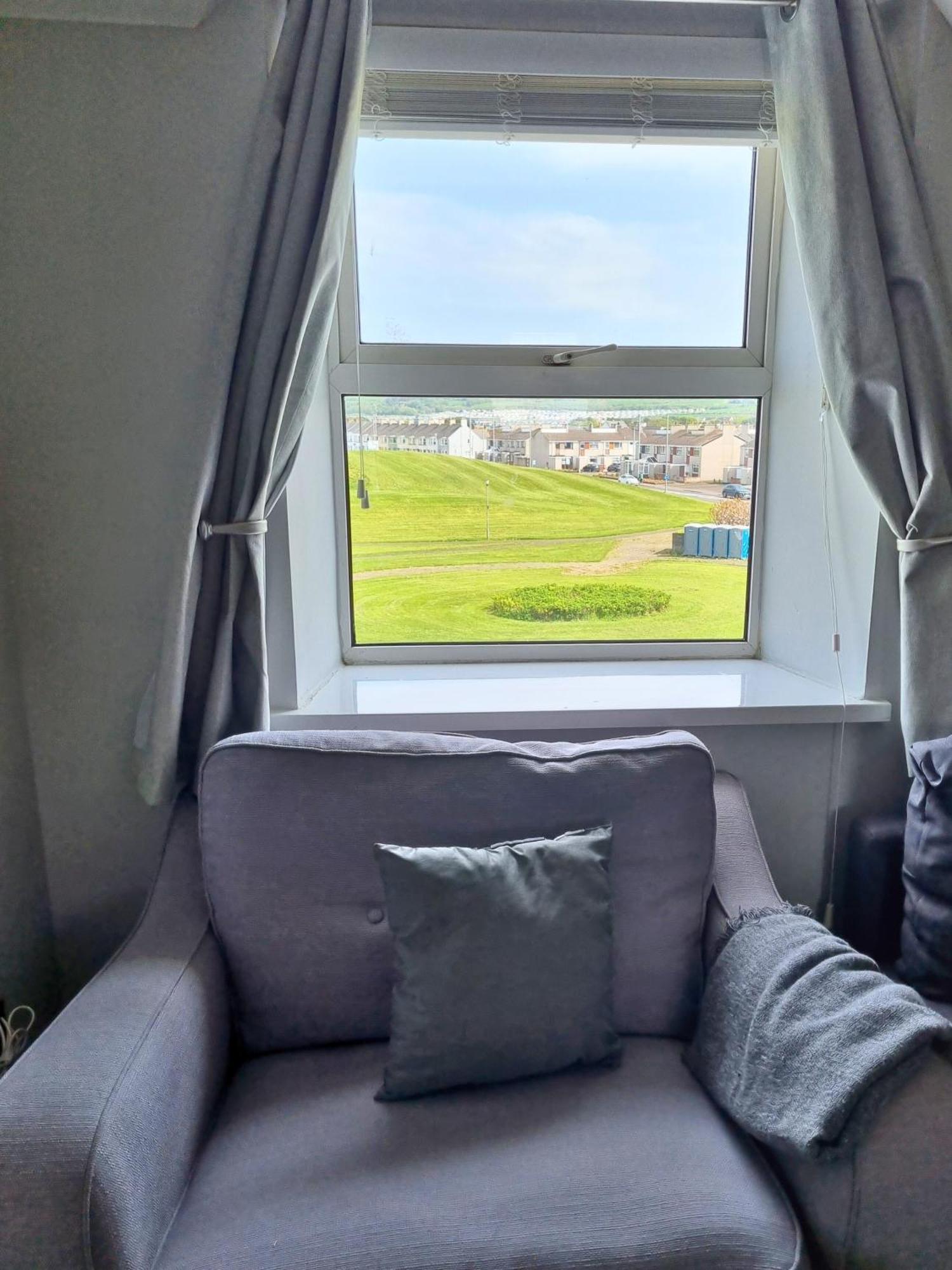 5 Dunluce Park - Portrush By The Sea Exterior foto