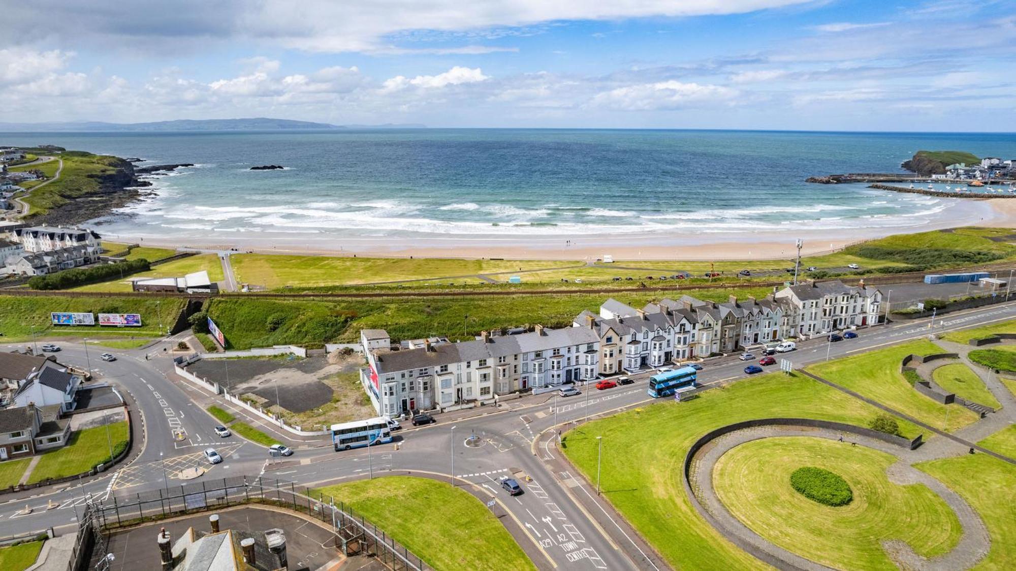 5 Dunluce Park - Portrush By The Sea Exterior foto