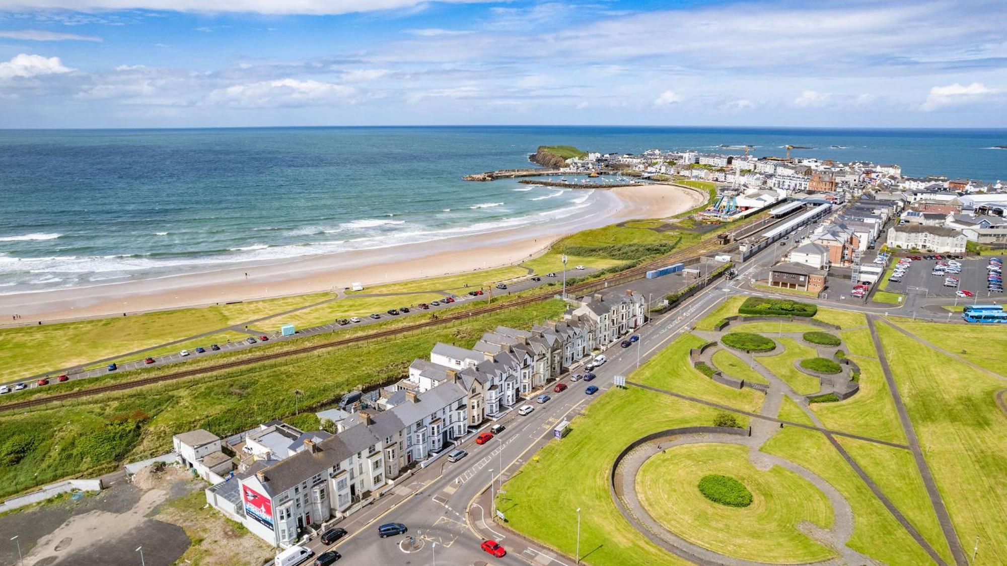 5 Dunluce Park - Portrush By The Sea Exterior foto